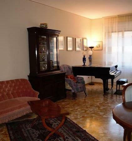 Апартаменти Casa Vida Кремона Екстер'єр фото